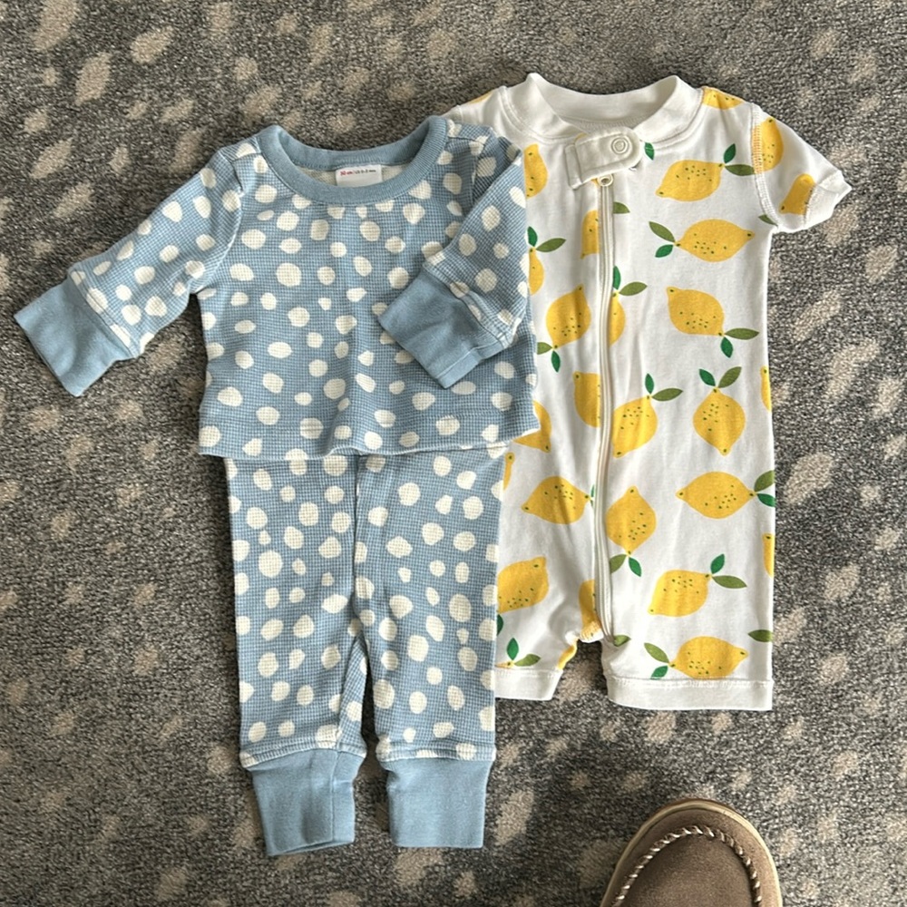 Two Hanna Andersson outfits 0-3m